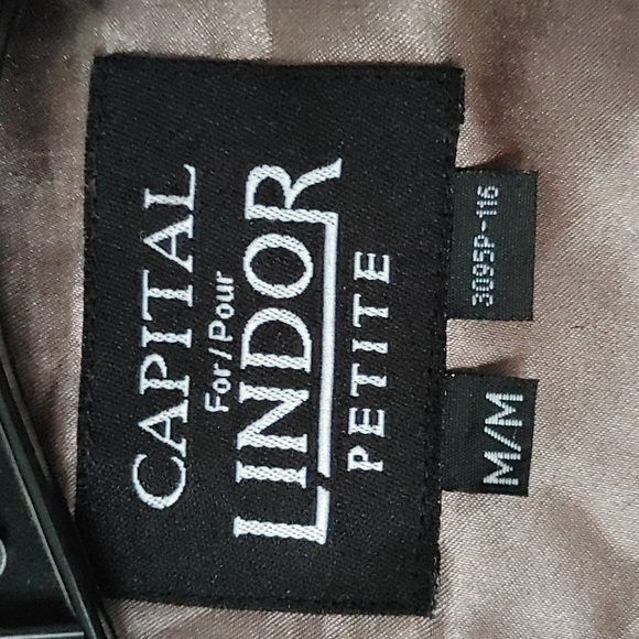 Vintage Hooded Faux Fur Coat with pockets size medium - Picture 12 of 12